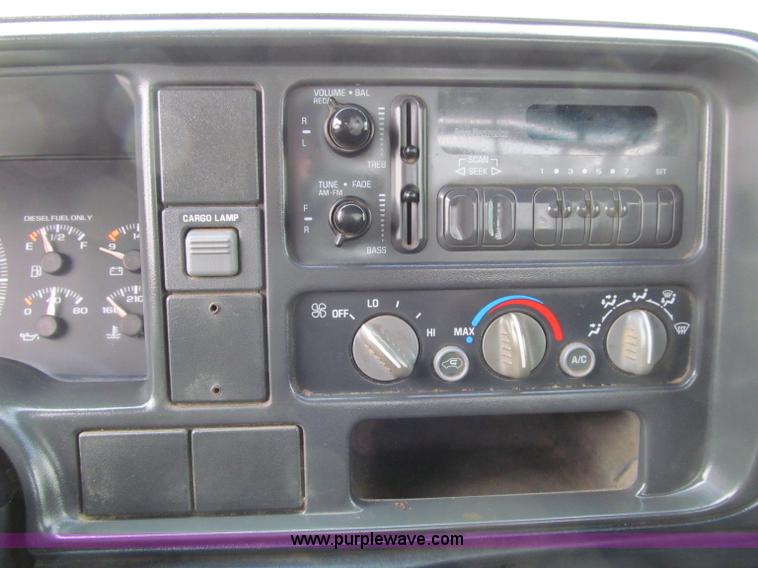 image for item D7073 1995 Chevrolet 3500 service truck