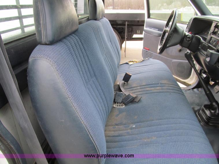 image for item D7073 1995 Chevrolet 3500 service truck