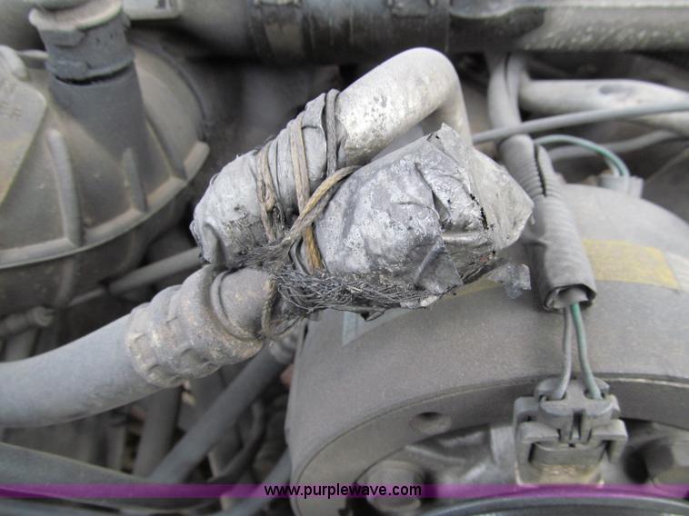 image for item D7073 1995 Chevrolet 3500 service truck