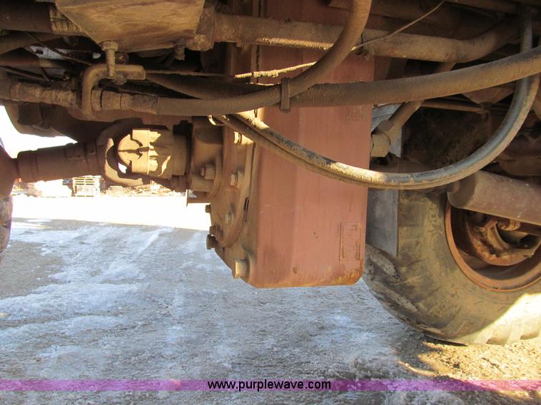 image for item E3639 1985 Case 1085B Cruz-Air mobile excavator