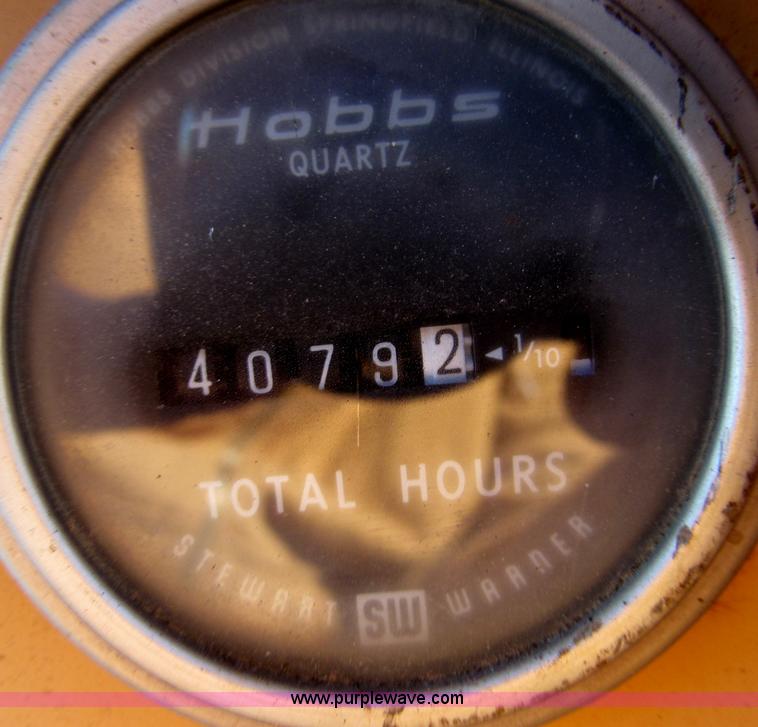 image for item E3639 1985 Case 1085B Cruz-Air mobile excavator