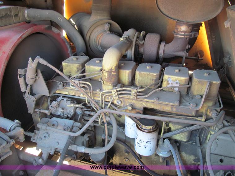 image for item E3639 1985 Case 1085B Cruz-Air mobile excavator