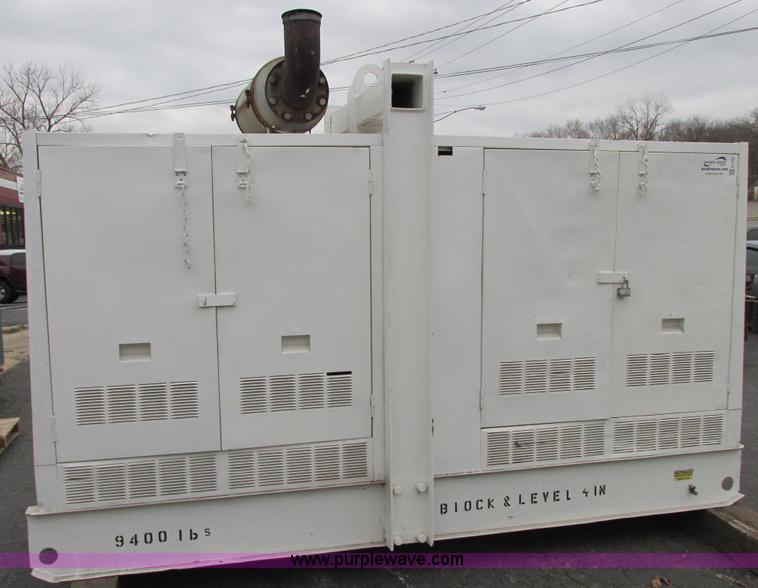 image for item E7019 Caterpillar 250 kVA/200 kW continuous output generator set