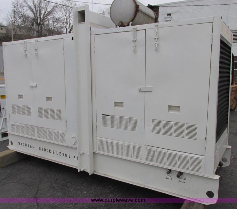 image for item E7019 Caterpillar 250 kVA/200 kW continuous output generator set