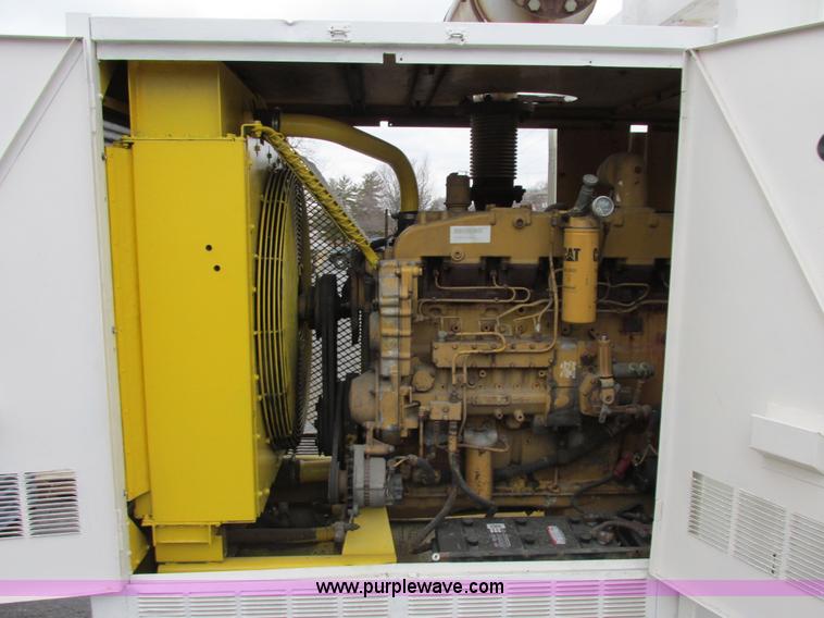 image for item E7019 Caterpillar 250 kVA/200 kW continuous output generator set