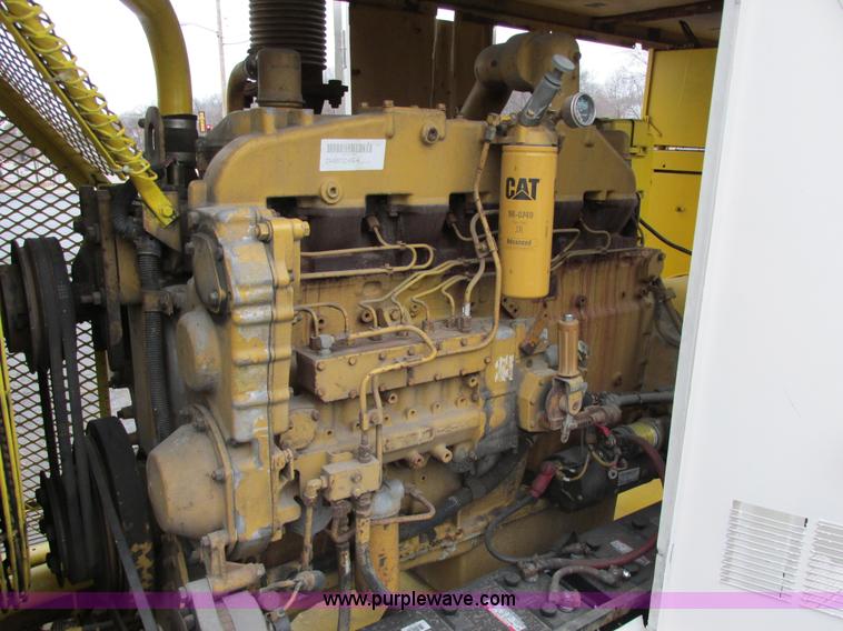 image for item E7019 Caterpillar 250 kVA/200 kW continuous output generator set