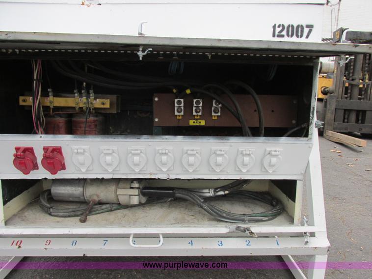 image for item E7019 Caterpillar 250 kVA/200 kW continuous output generator set