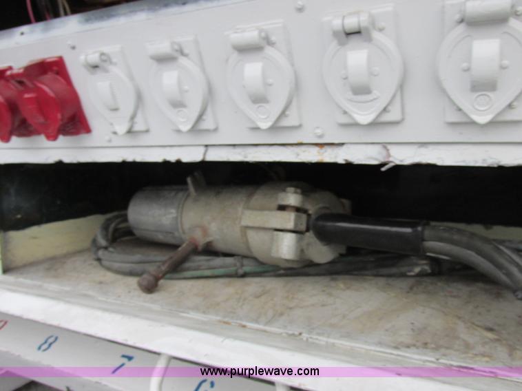 image for item E7019 Caterpillar 250 kVA/200 kW continuous output generator set