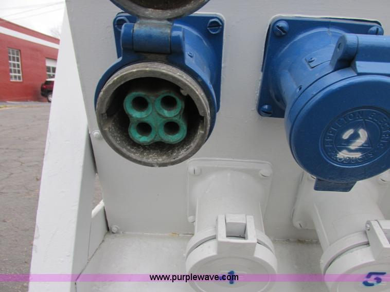 image for item E7019 Caterpillar 250 kVA/200 kW continuous output generator set