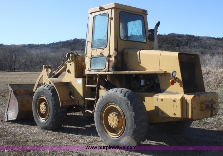 image for item F2867 1973 Allis Chalmers 605B wheel loader