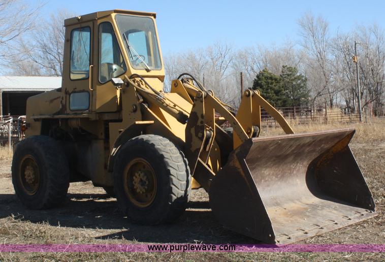 image for item F2867 1973 Allis Chalmers 605B wheel loader
