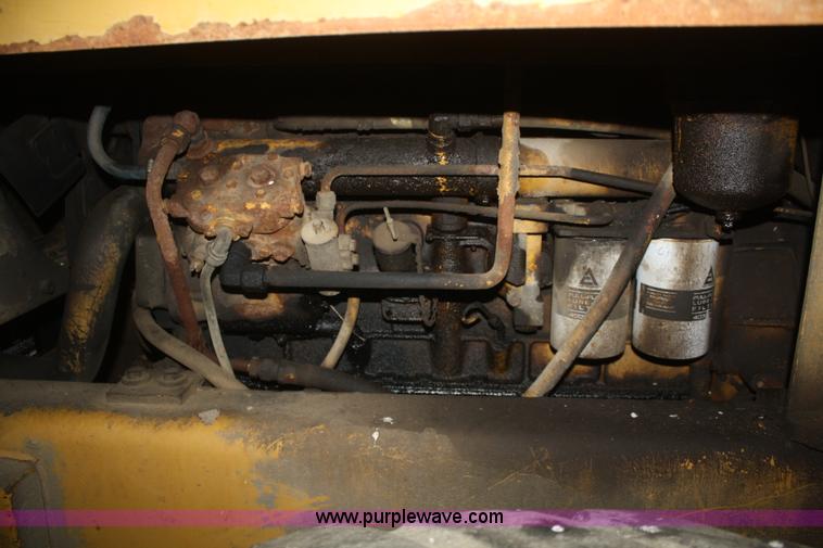 image for item F2867 1973 Allis Chalmers 605B wheel loader