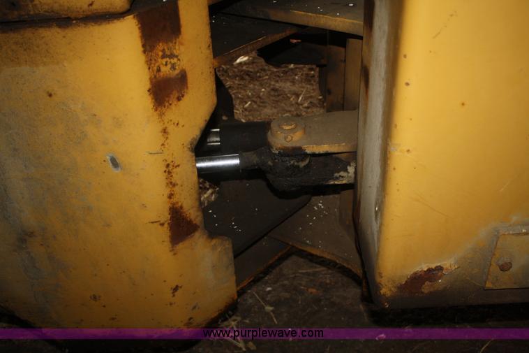 image for item F2867 1973 Allis Chalmers 605B wheel loader