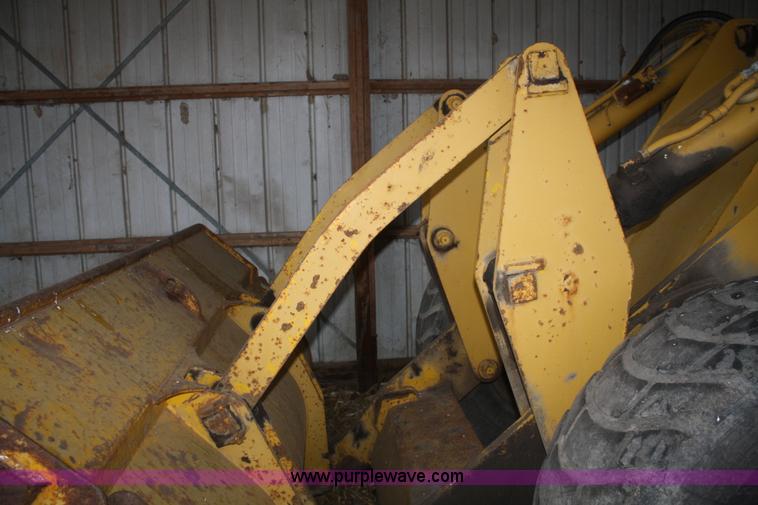 image for item F2867 1973 Allis Chalmers 605B wheel loader