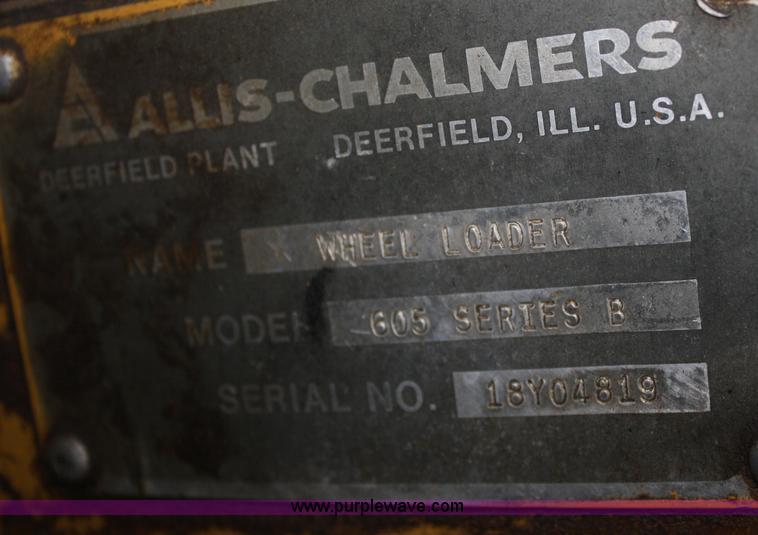image for item F2867 1973 Allis Chalmers 605B wheel loader