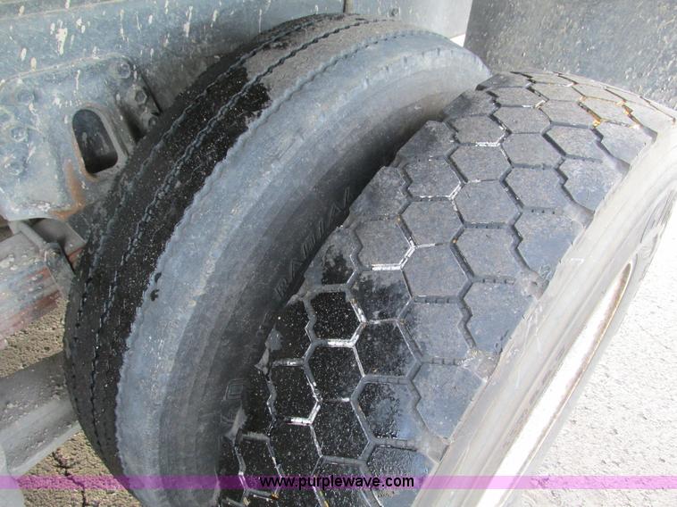 image for item F4170 1998 International 4900 flatbed/paint nurse truck