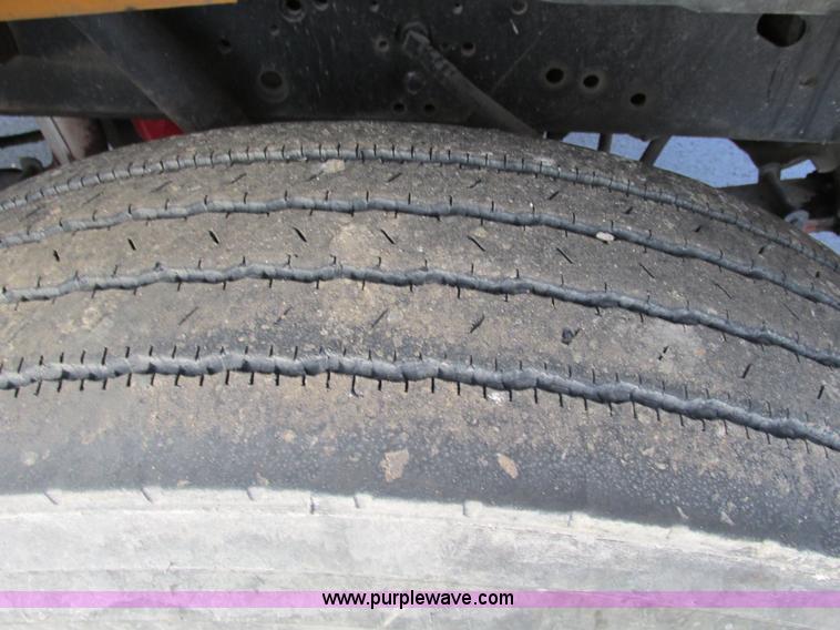 image for item F4170 1998 International 4900 flatbed/paint nurse truck