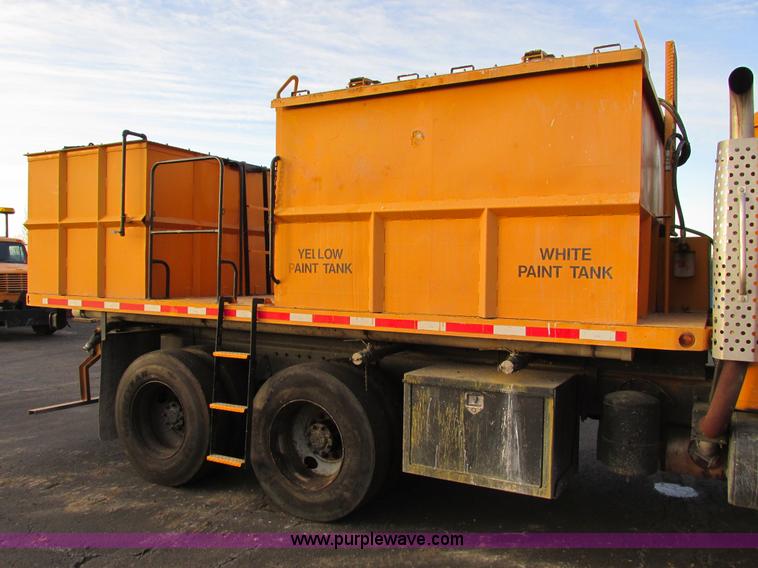 image for item F4170 1998 International 4900 flatbed/paint nurse truck