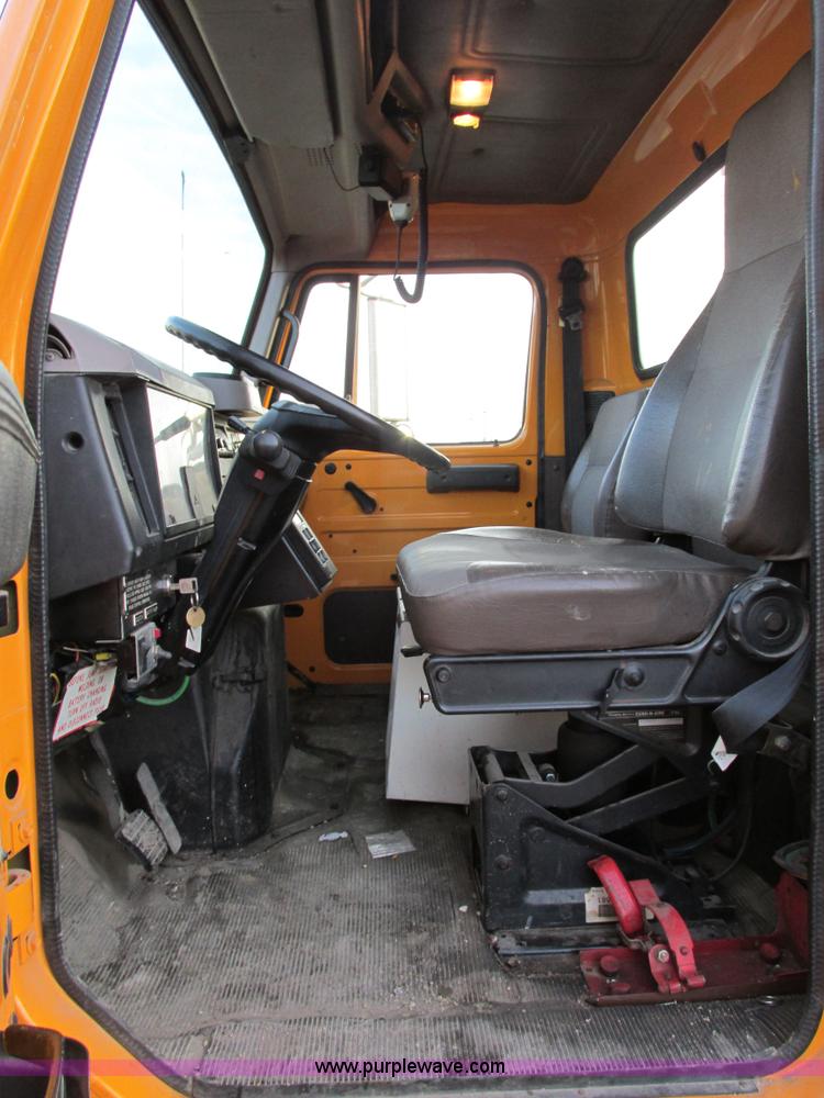 image for item F4170 1998 International 4900 flatbed/paint nurse truck