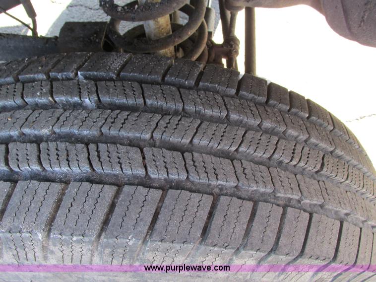 image for item F4174 2001 Dodge Ram 3500 service truck