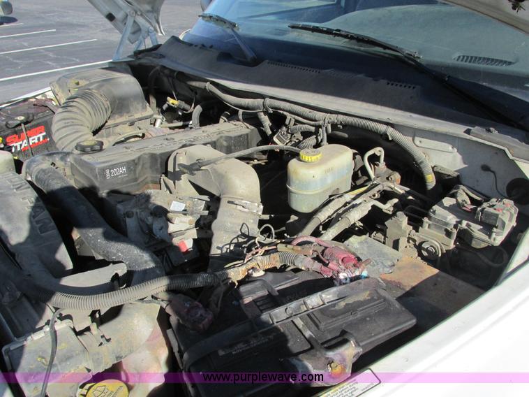 image for item F4174 2001 Dodge Ram 3500 service truck