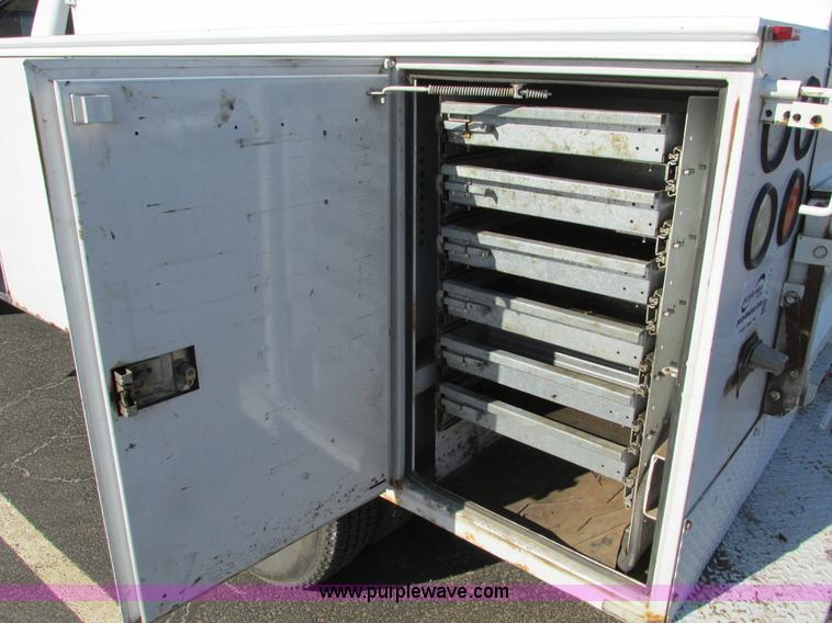 image for item F4174 2001 Dodge Ram 3500 service truck