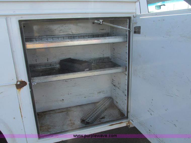 image for item F4174 2001 Dodge Ram 3500 service truck