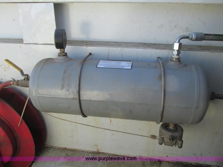 image for item F4174 2001 Dodge Ram 3500 service truck