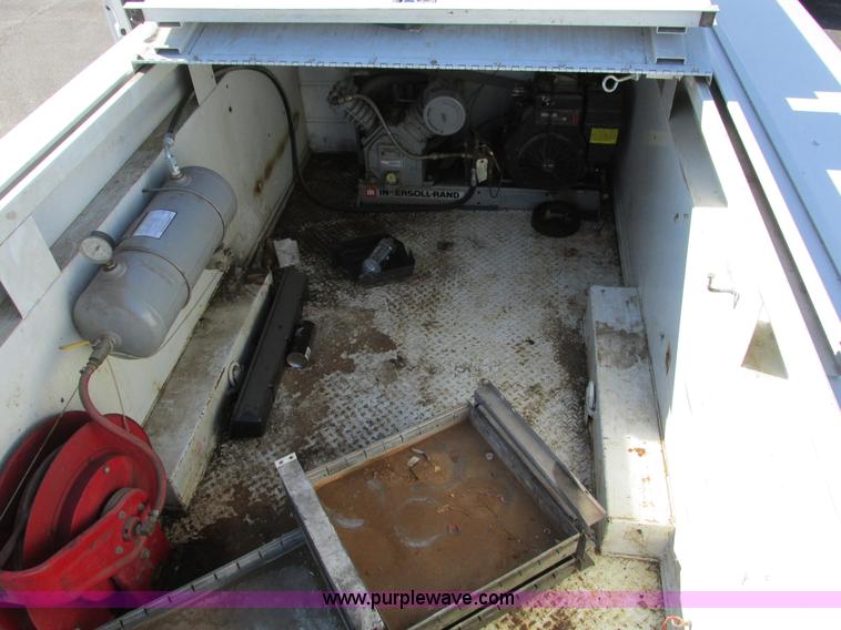 image for item F4174 2001 Dodge Ram 3500 service truck