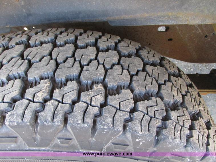 image for item F4175 2002 Ford Econoline E350 van