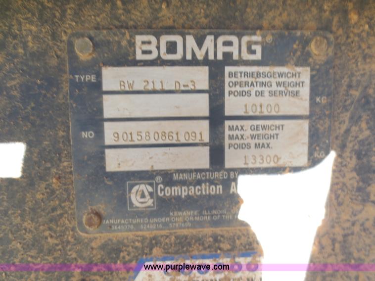 image for item F6561 2004 Bomag BW211D-3 vibratory smooth drum roller