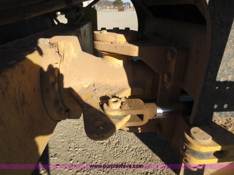 image for item F6561 2004 Bomag BW211D-3 vibratory smooth drum roller