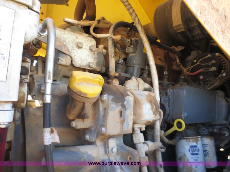 image for item F6561 2004 Bomag BW211D-3 vibratory smooth drum roller