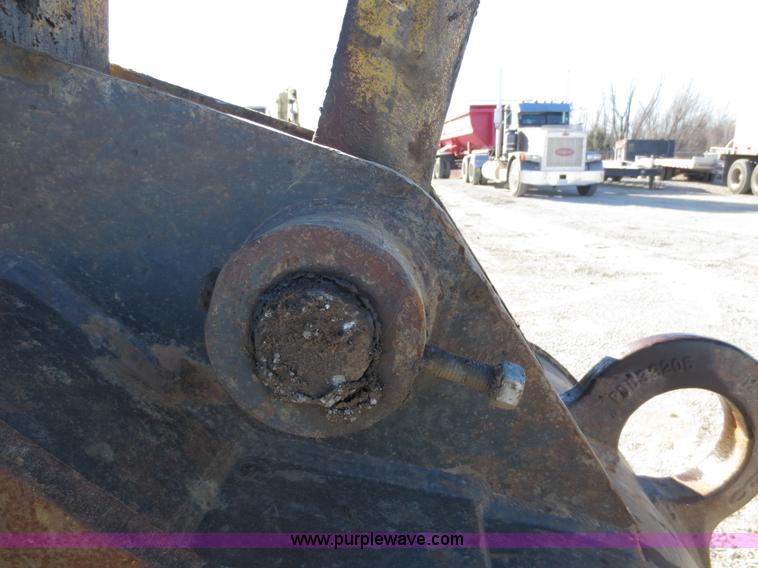 image for item F6562 2000 Komatsu PC270LC-6L excavator