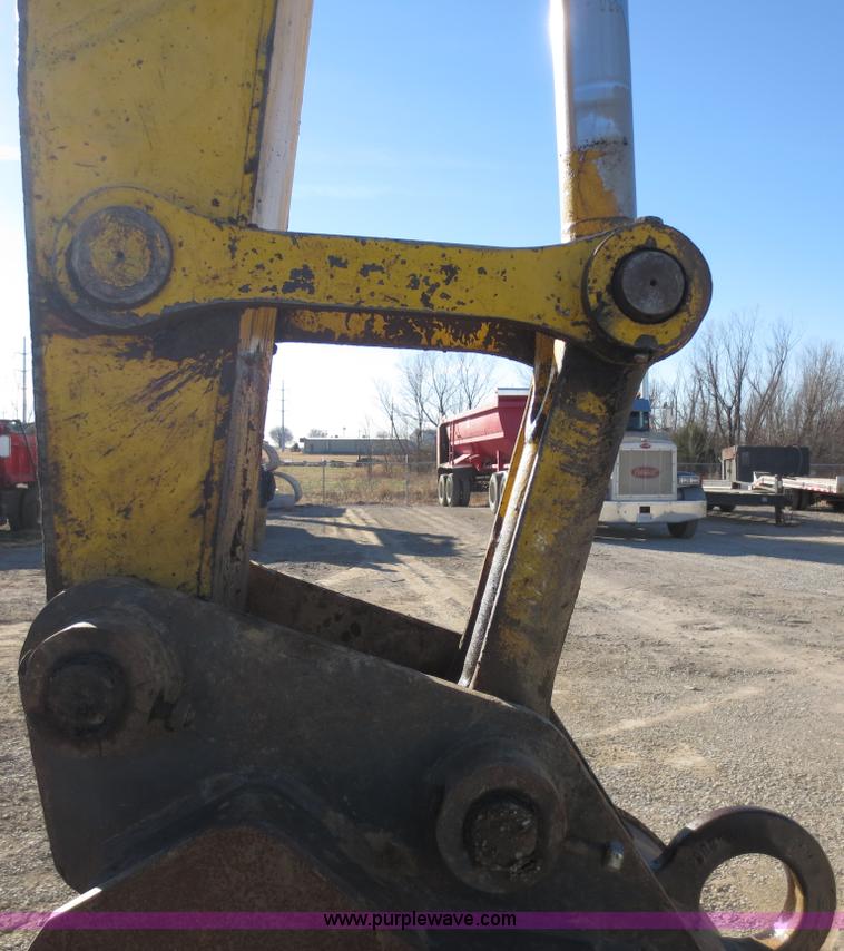 image for item F6562 2000 Komatsu PC270LC-6L excavator