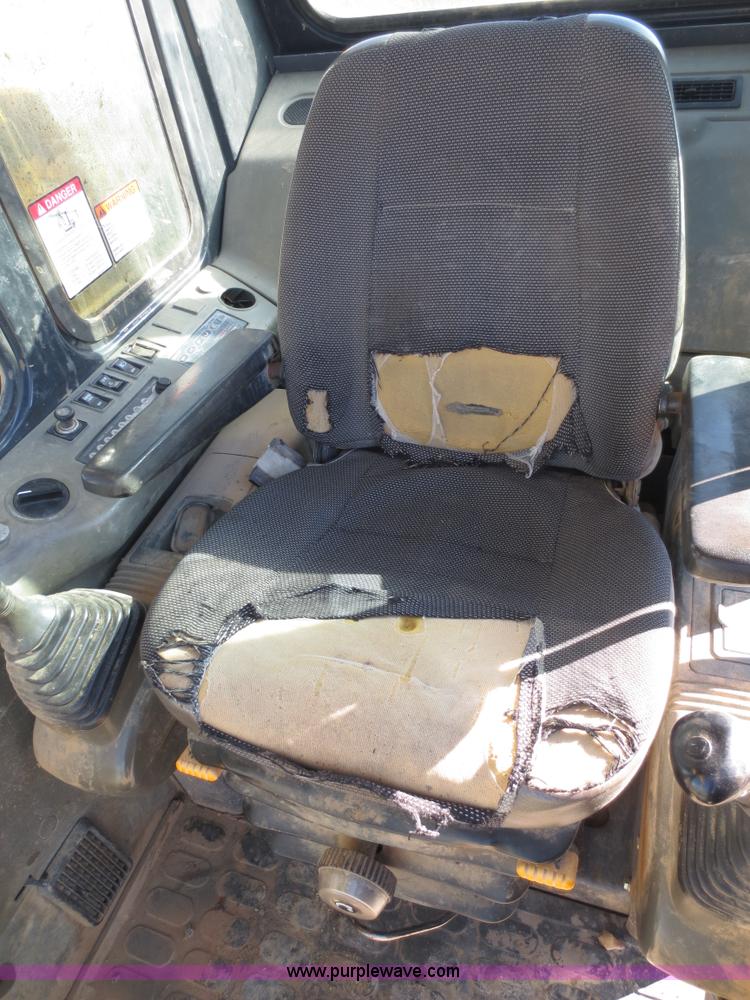 image for item F6562 2000 Komatsu PC270LC-6L excavator