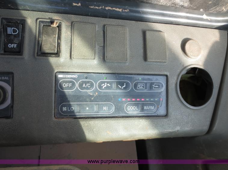 image for item F6562 2000 Komatsu PC270LC-6L excavator