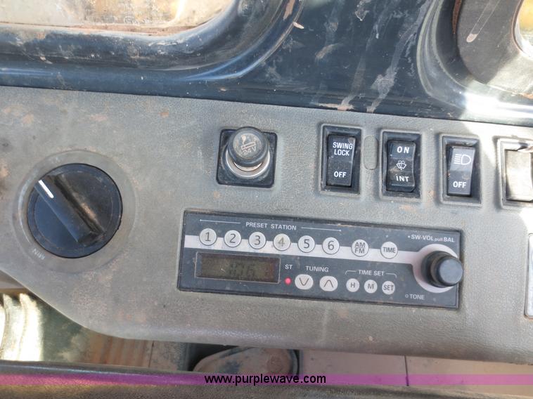 image for item F6562 2000 Komatsu PC270LC-6L excavator