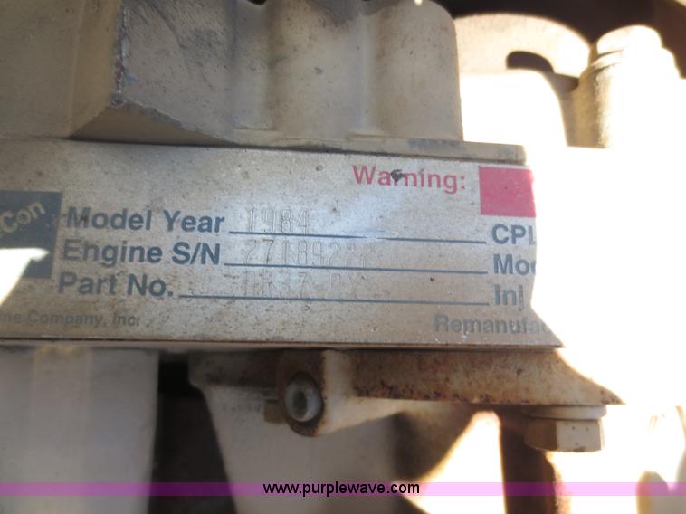 image for item F6563 1982 Ford LTL9000 dump truck