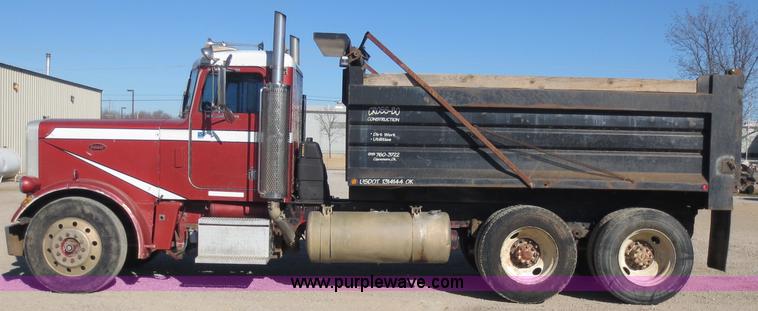 image for item F6564 1986 Peterbilt 359 dump truck