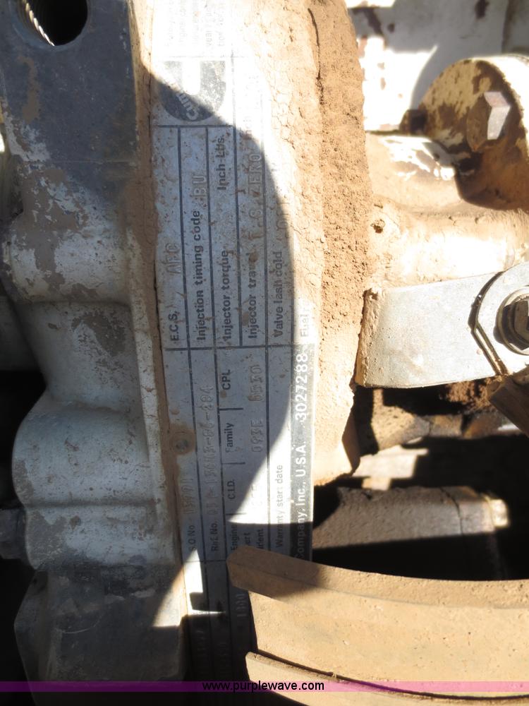 image for item F6564 1986 Peterbilt 359 dump truck