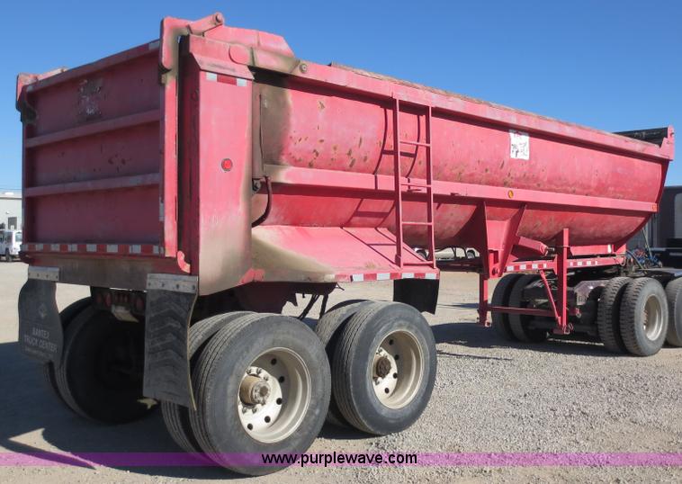 image for item F6565 1993 APE 28' end dump trailer