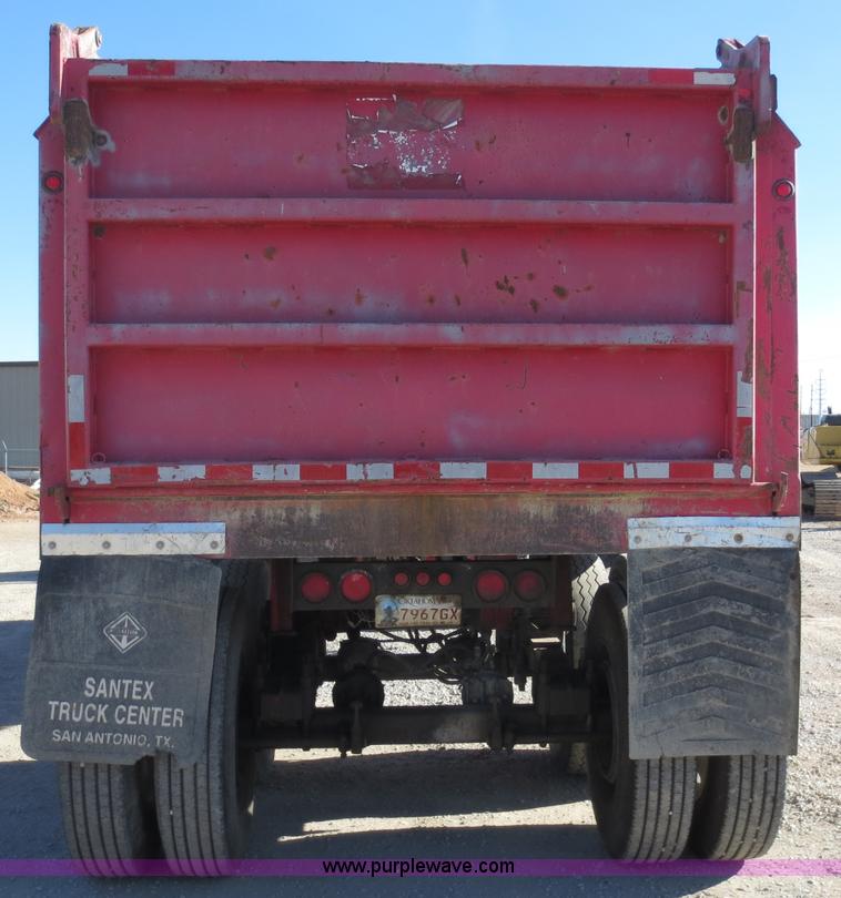 image for item F6565 1993 APE 28' end dump trailer