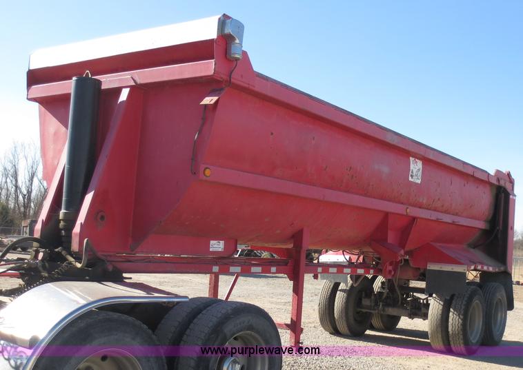 image for item F6565 1993 APE 28' end dump trailer
