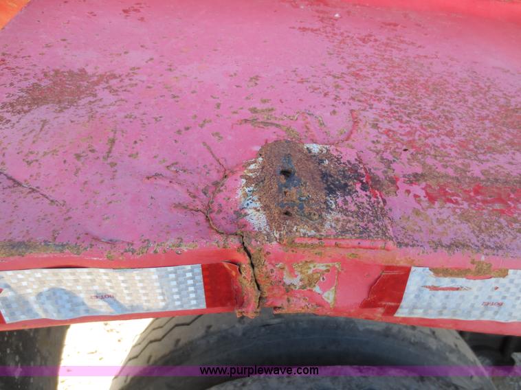 image for item F6565 1993 APE 28' end dump trailer