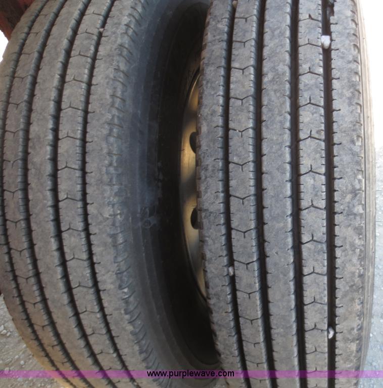 image for item F6565 1993 APE 28' end dump trailer