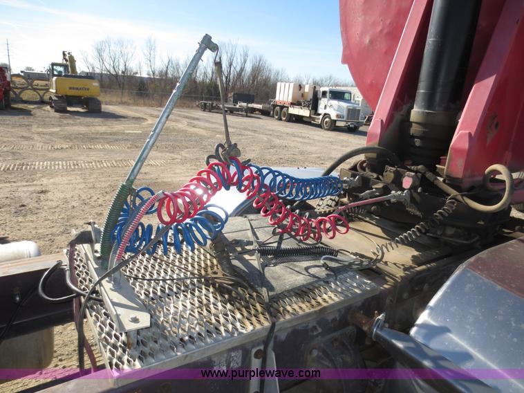 image for item F6566 1990 Peterbilt 378 semi truck