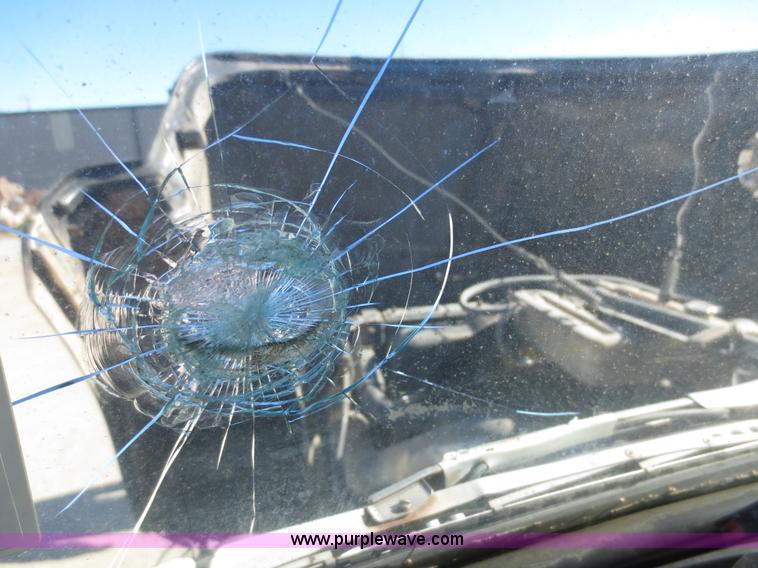 image for item F6567 1994 Ford Aeromax L9000 dump truck