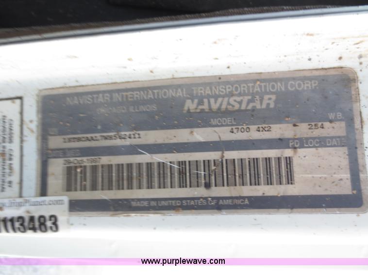 image for item F6568 1998 International 4700 water truck