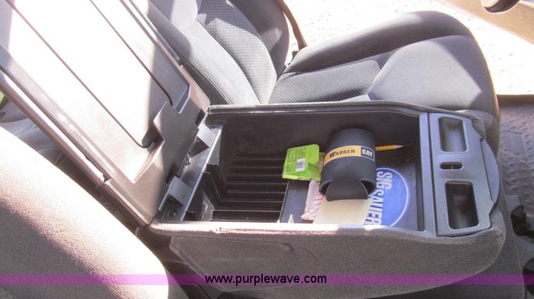 image for item G5590 2005 Chevrolet Silverado 1500 Crew Cab pickup truck